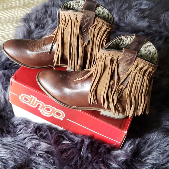 Dingo GIGI booties brown size 6.5 - Picture 2 of 9